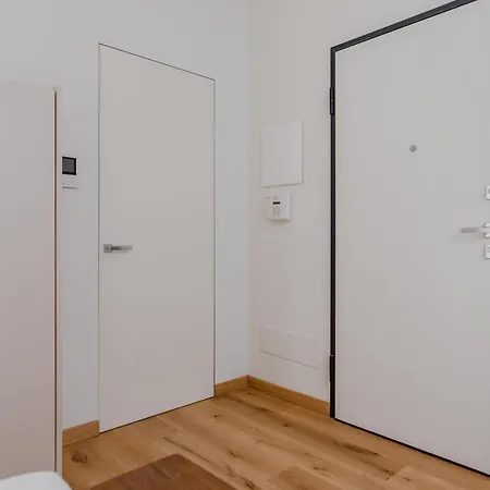 Bonbon, Terrazzino, Palestra Apartamento